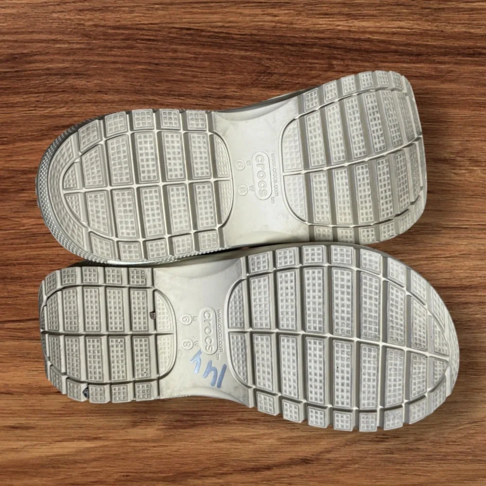 CROCS Mega Crush Sandal SZ 8